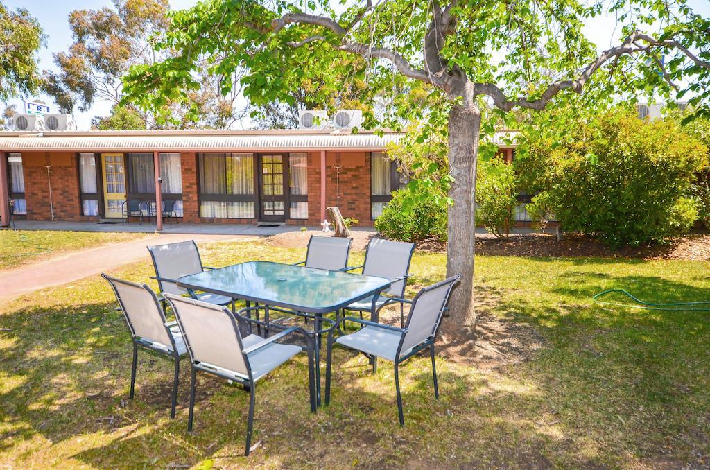 River Country Inn (Adults Only) Moama Buitenkant foto