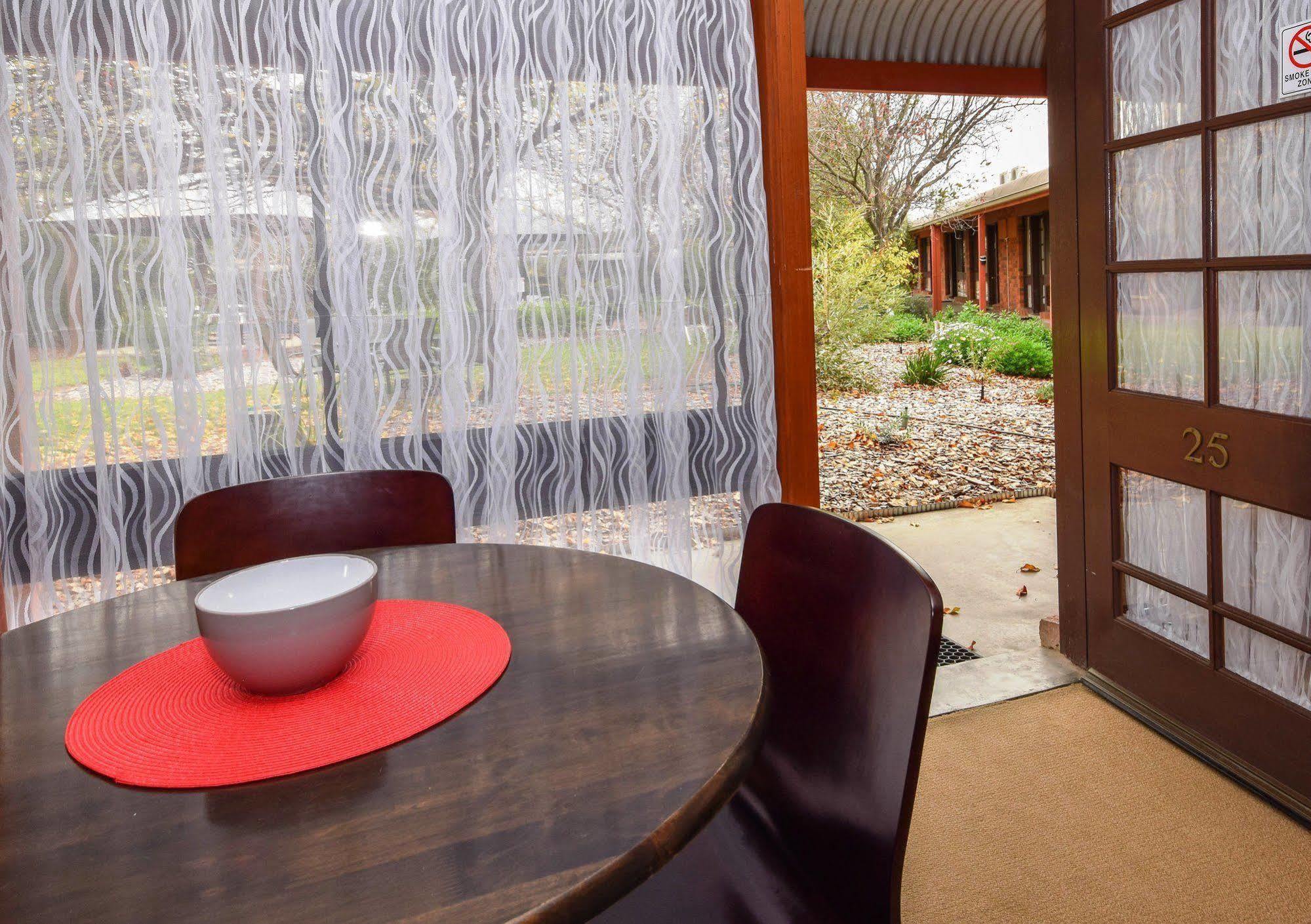 River Country Inn (Adults Only) Moama Buitenkant foto