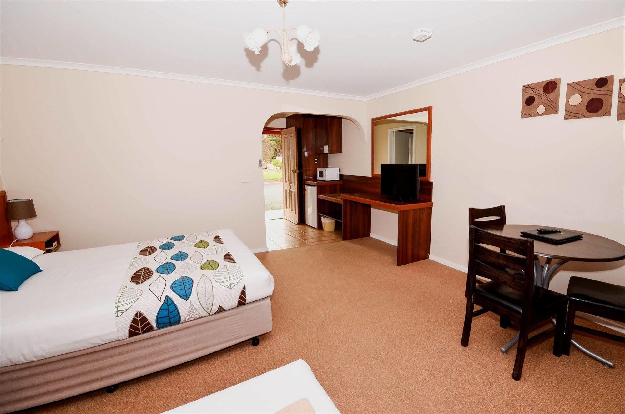 River Country Inn (Adults Only) Moama Buitenkant foto