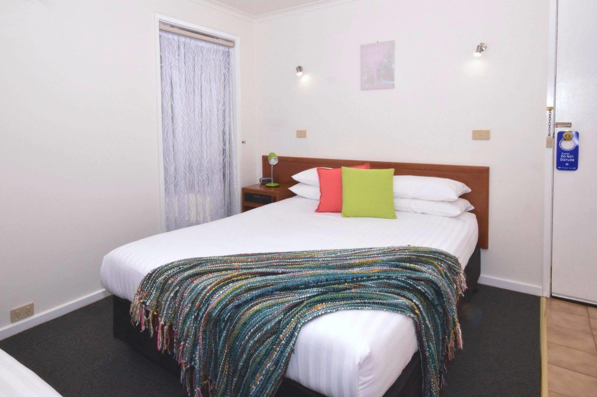 River Country Inn (Adults Only) Moama Buitenkant foto