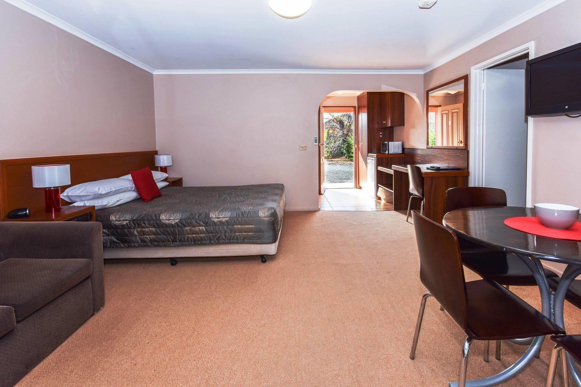 River Country Inn (Adults Only) Moama Buitenkant foto