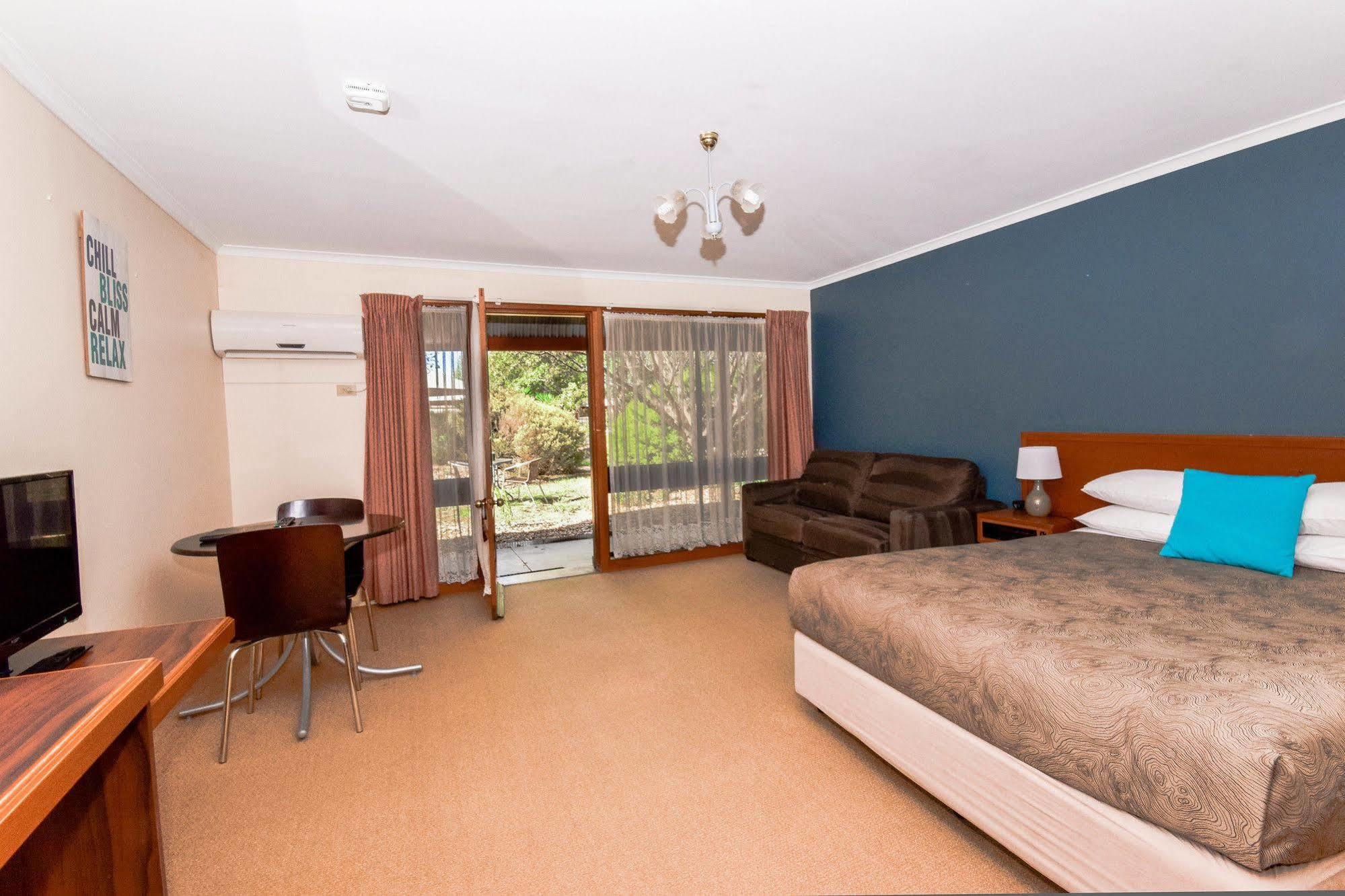 River Country Inn (Adults Only) Moama Buitenkant foto